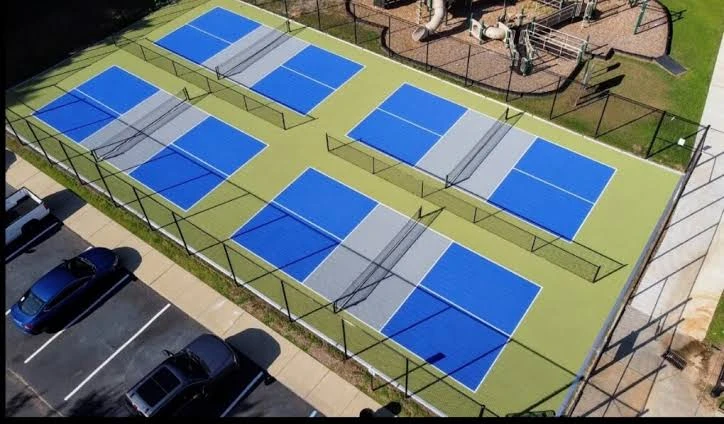 Sơn sân pickleball với công nghệ chống nứt TopSports PU